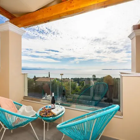 Damian Villa Barbati